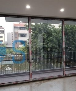 cua lua 3 canh nhom xingfa mau ghi min