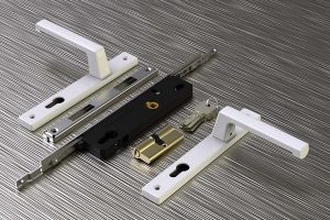Phụ kiện cửa nhôm Xingfa gồm những gì? Giá bao nhiêu?