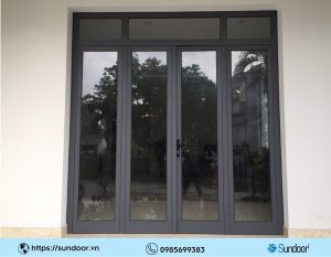 TOP mẫu cửa nhôm Xingfa phòng khách và báo giá chi tiết