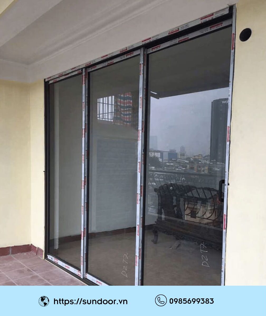 Cửa nhôm Xingfa ban công bền bỉ